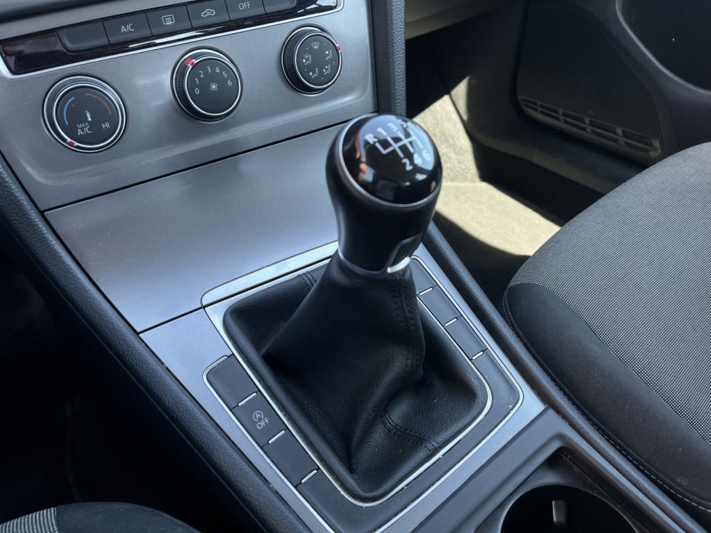 Volkswagen Golf 1.0 tsi edition