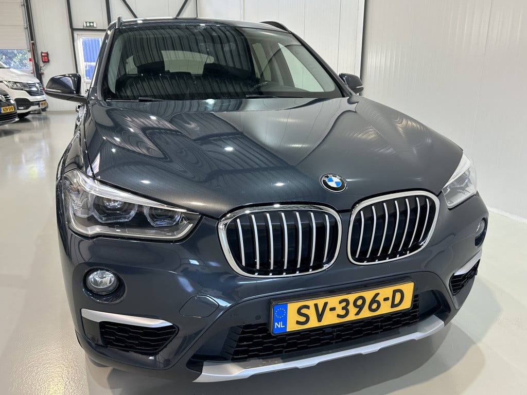 BMW X1 sdrive18i high executive