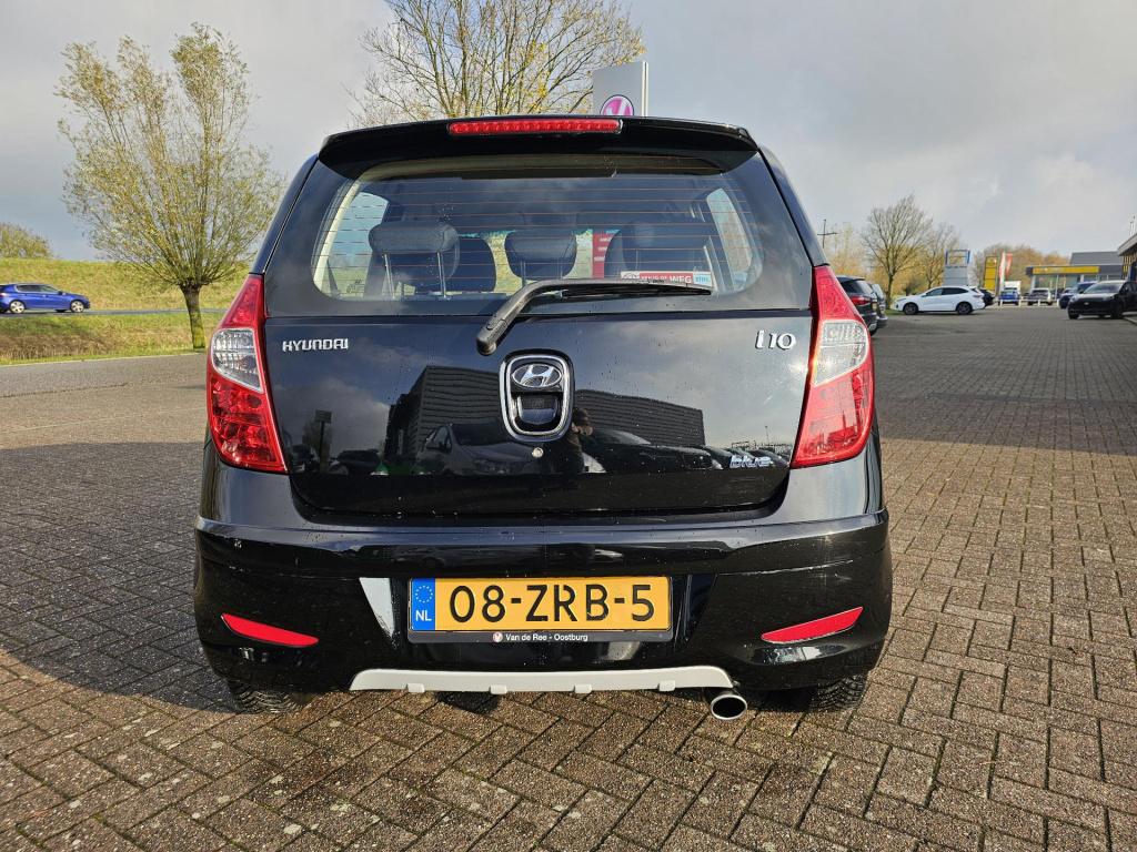 Hyundai I 10 1.0 pro lage kilometerstand! van 1e eigenaar.