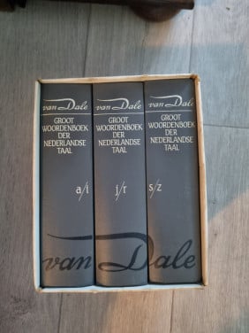 Woordenboek Dikke van Dale 3 delen