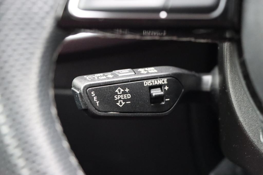 Audi A3 limousine 35 tfsi s edition 150pk