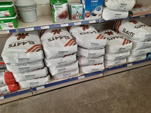 Vogelvoeders van SLAATS...