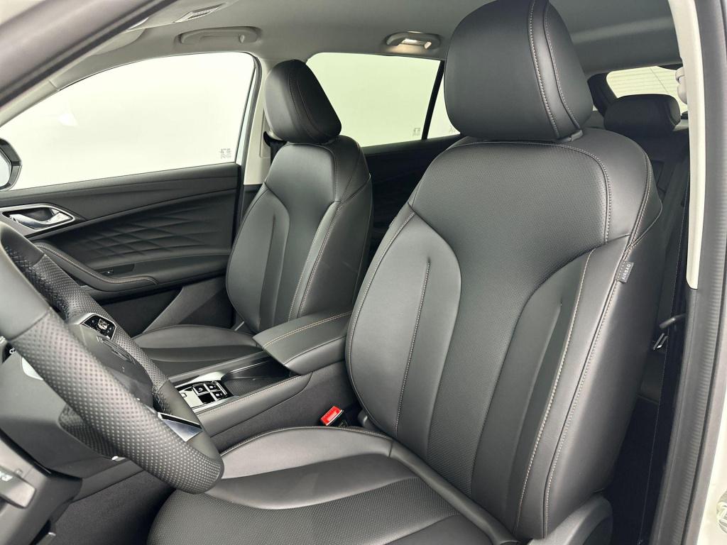 MG Hs mg phev 1.5 luxury madness deal edition