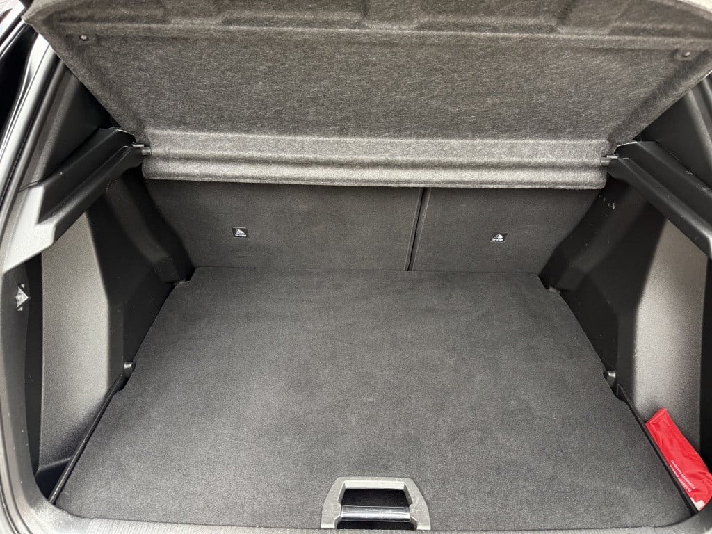 Peugeot 2008 1.2 active // trekhaak //