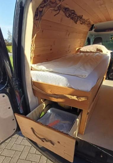 Als nieuwe Microcamper Volkswagen Caddy Maxi 2.0 TDi, Jaar APK en beurt