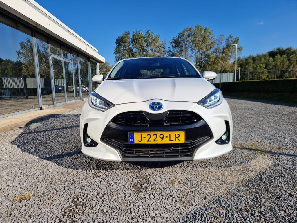 Toyota Yaris 1.5 hybrid first edition | automaat | adaptieve cruise control