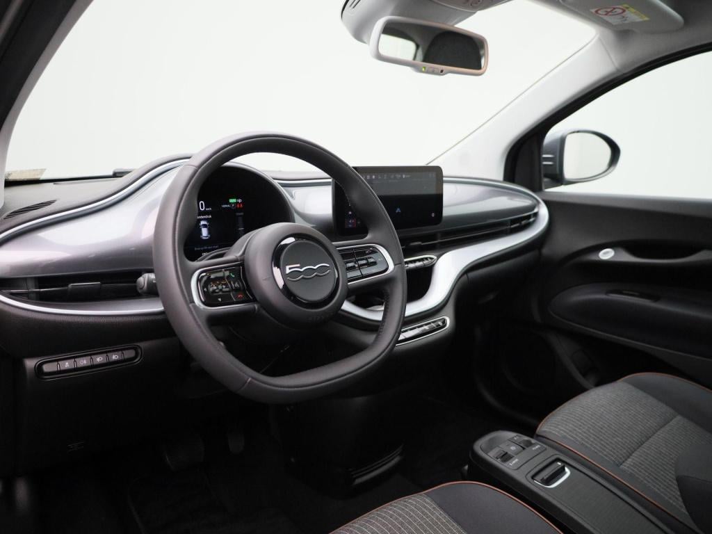 Fiat 500e 500e 42 kwh icon | achteruitrijcamera | stoelverwarming | apple c