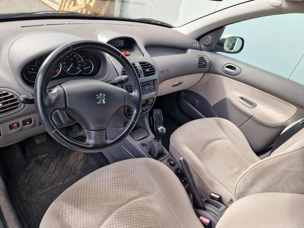 Peugeot 206 1.6-16v gentry