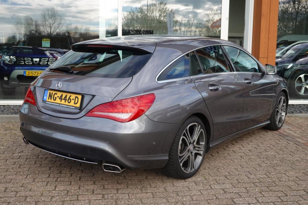 Mercedes-Benz Cla shooting brake 180 orangeart edition