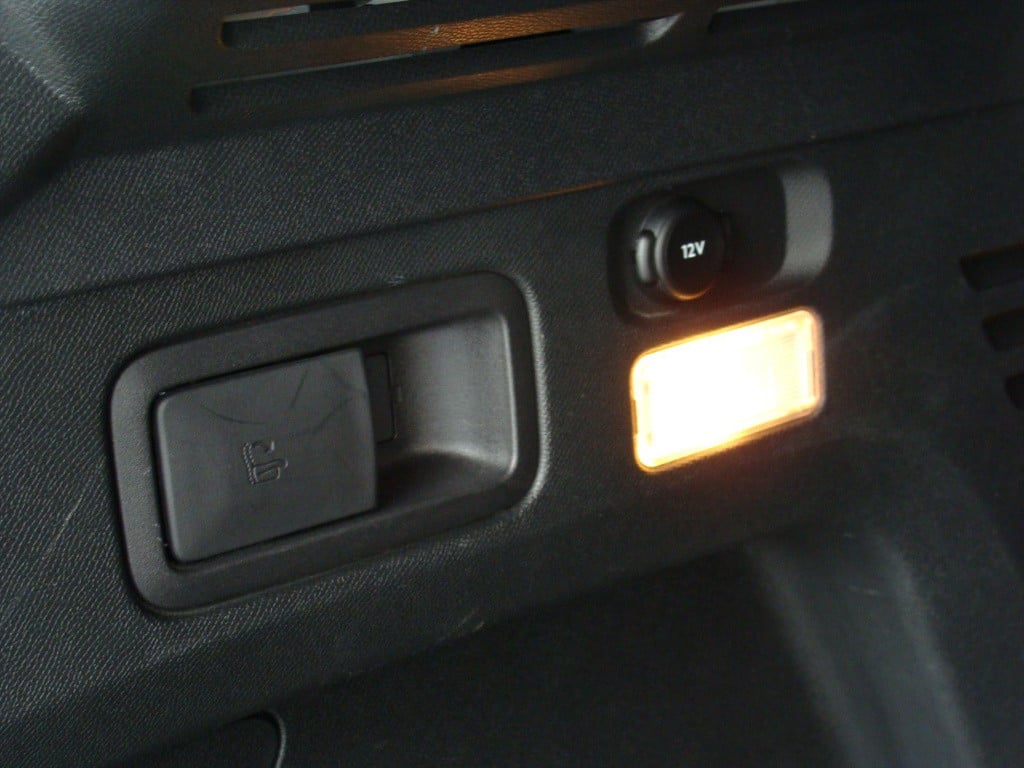 Peugeot 3008 1.2 puretech 130pk s&s active