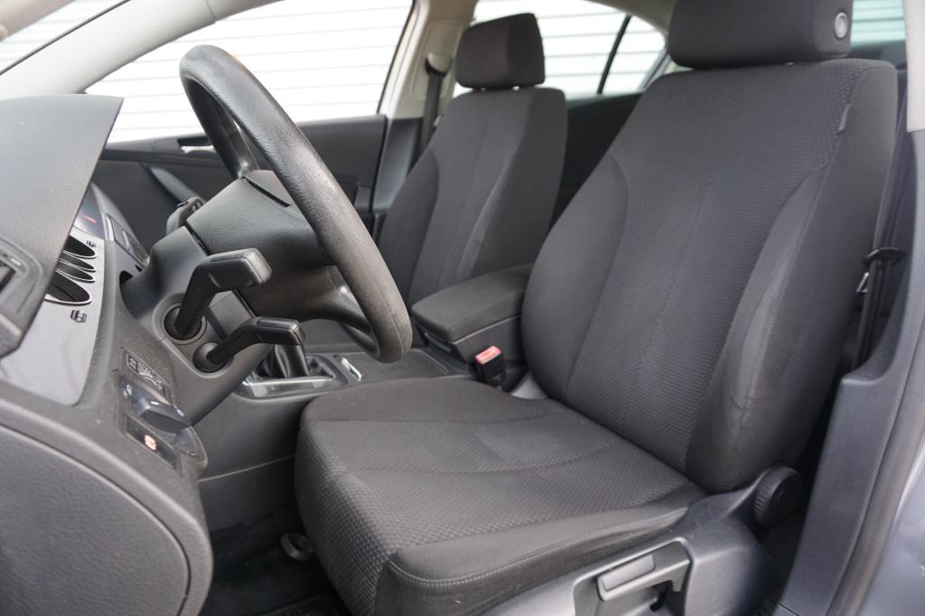 Volkswagen Passat 2.0 fsi trendline airco / cruise / elektr. ramen / trekha