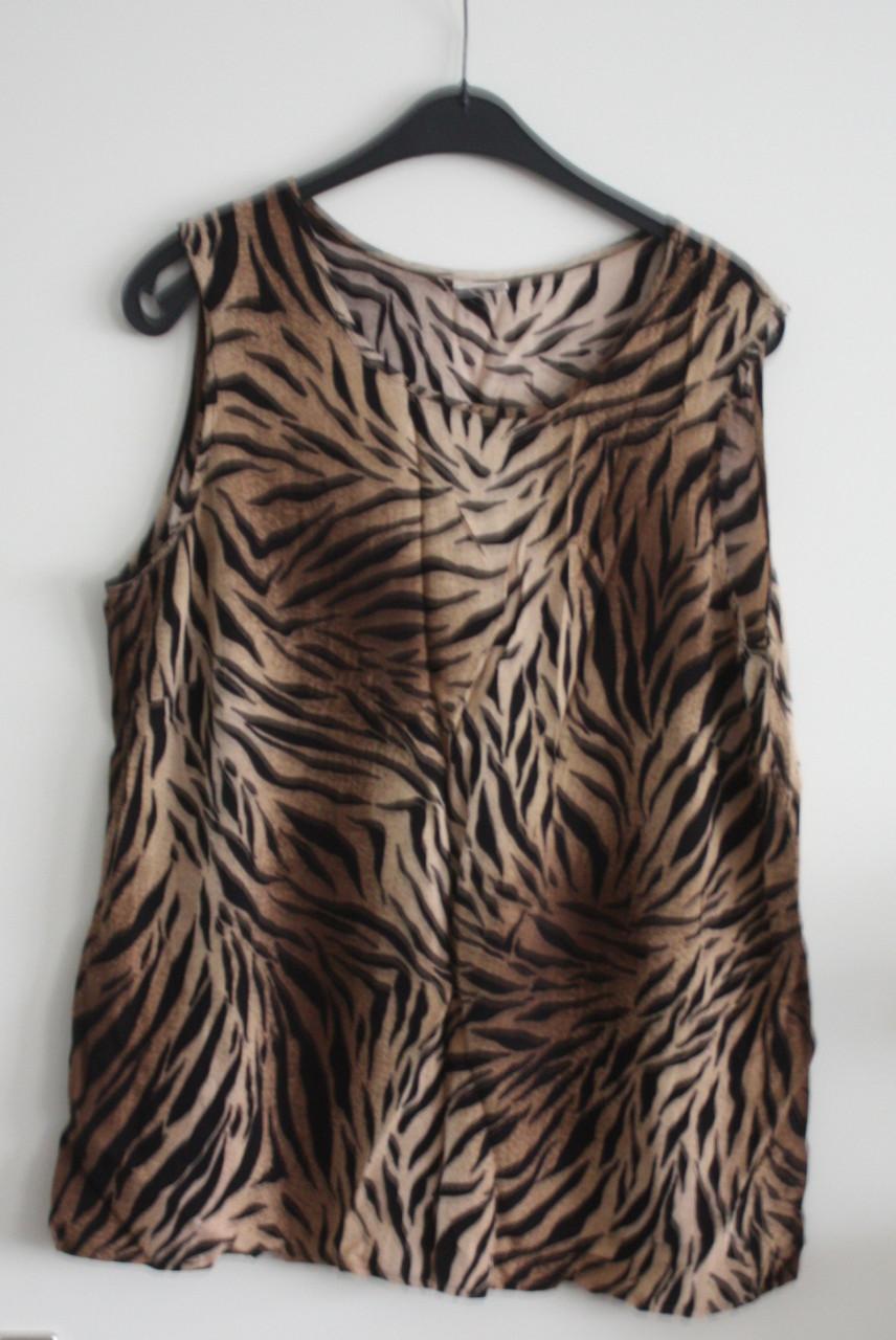 Tijger print top  maat 46