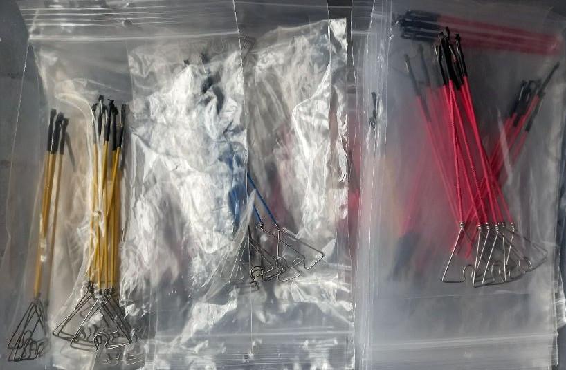 Heb nog wat Delta afhouders 17 en 12 cm lang.