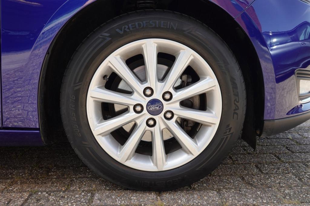 Ford Focus wagon 1.0 titanium