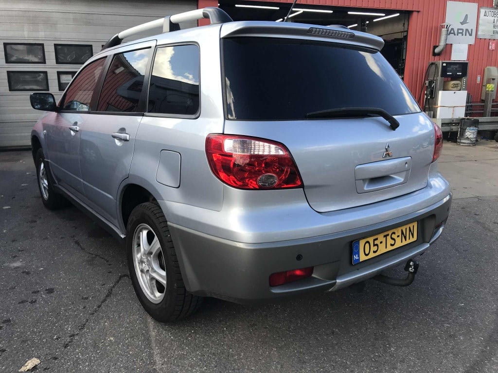 Mitsubishi Outlander 2.0 invite+