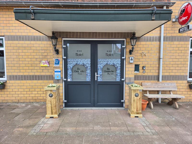 10jarige Jubileumactie - Zeeuwse knop bloembak L32 x B35 x H85