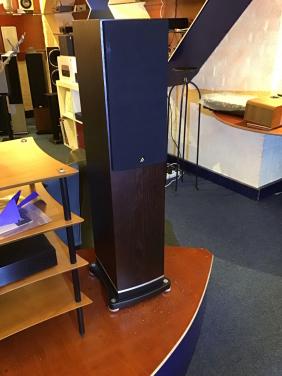 Fyne Audio vloerstaand luidsprekers SHOWROOMMODEL AFGEPRIJSD!!!
