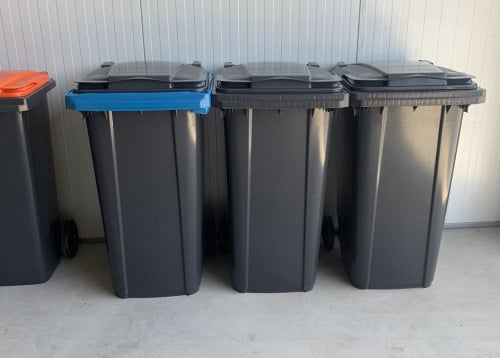 Afvalcontainers (240L en 140L) en containerzakken (240L)