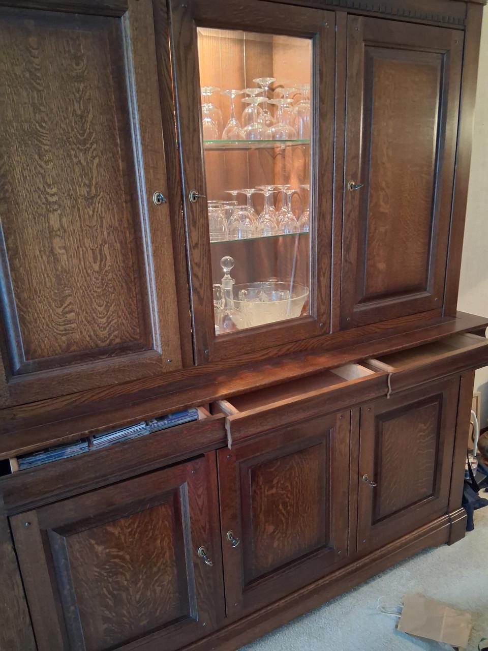 Mooie donker eikenhouten kast