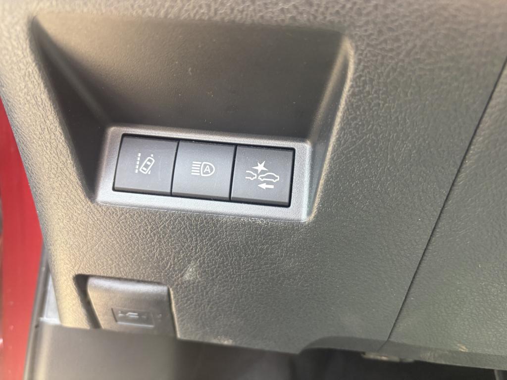 Toyota Yaris 1.5 hybrid dynamic | navi | climate | camera!