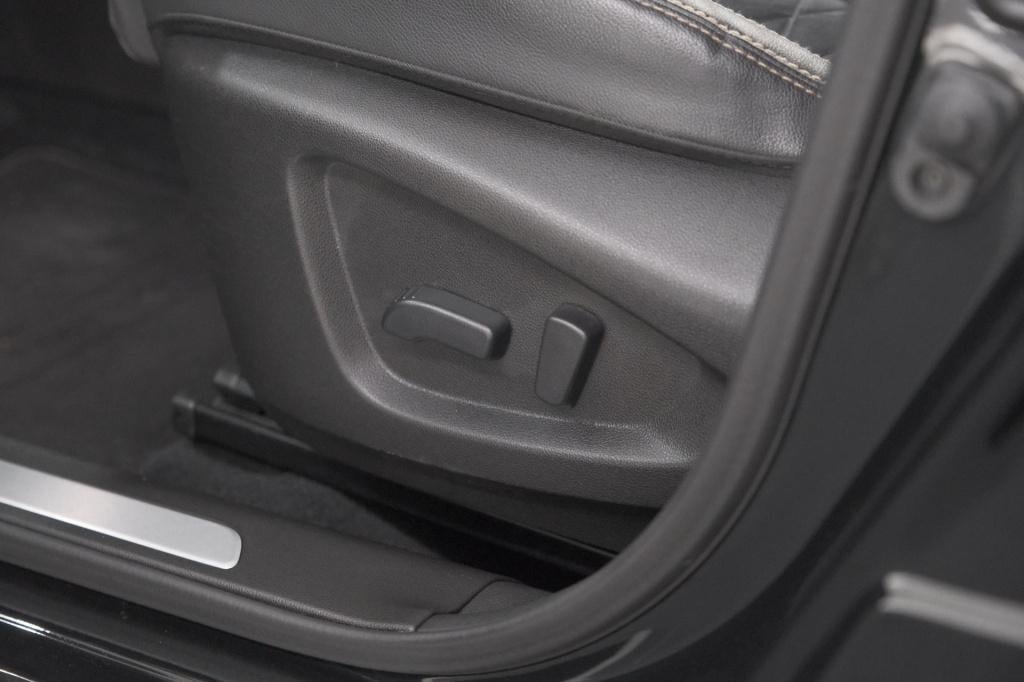 Renault Kadjar tce 160 edc black edition | bose audio | adaptieve cruise co