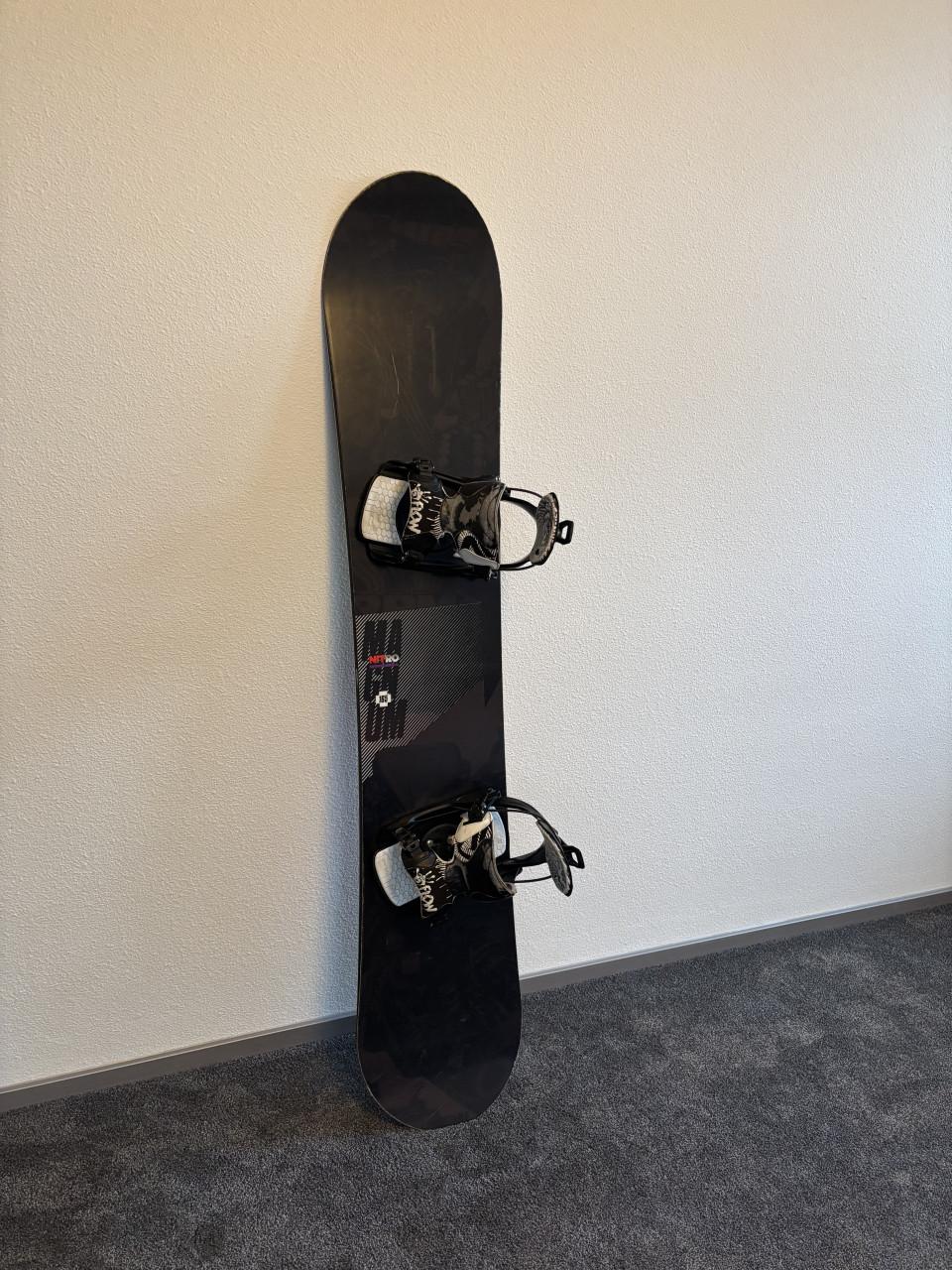 Snowboard Nitro Magnum 165 + FLOW bindingen