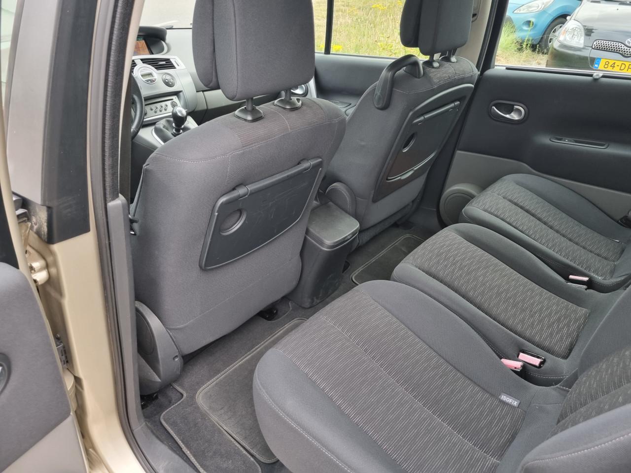 Renault Scénic 1.6-16V Tech Line | 2e Eigenaar | Keyless Go | Trekhaak