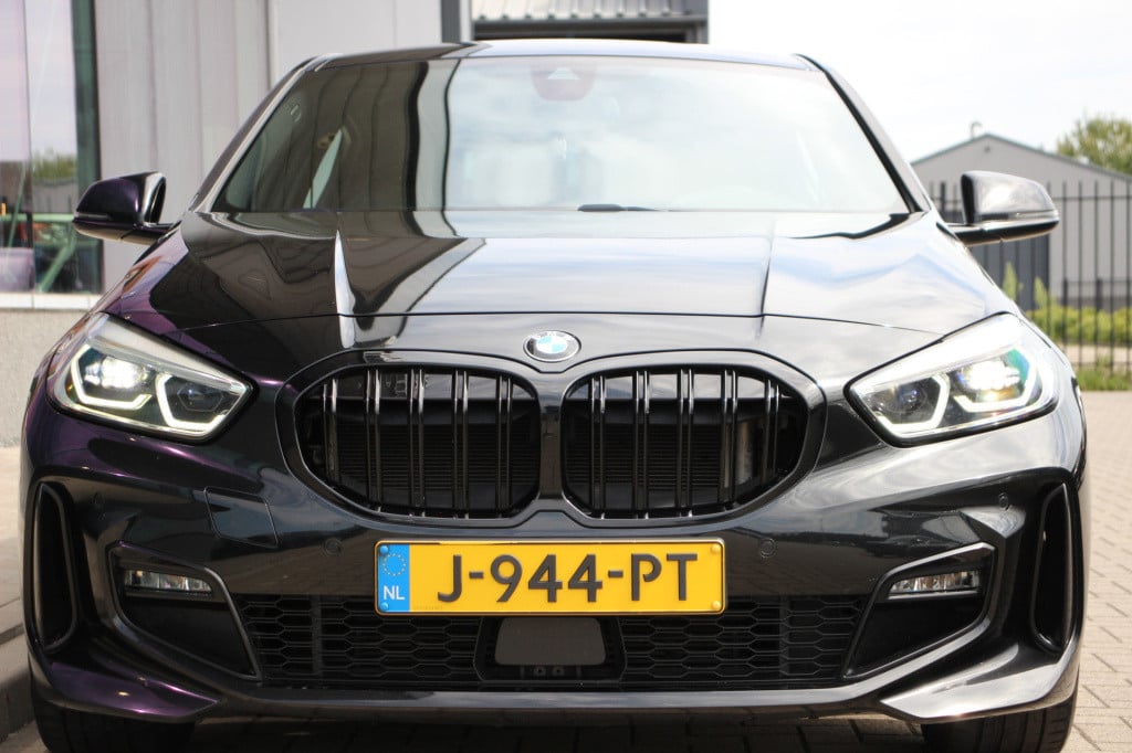 BMW 1 Serie 118i m-sport | digitale cockpit | leder | camera | dab