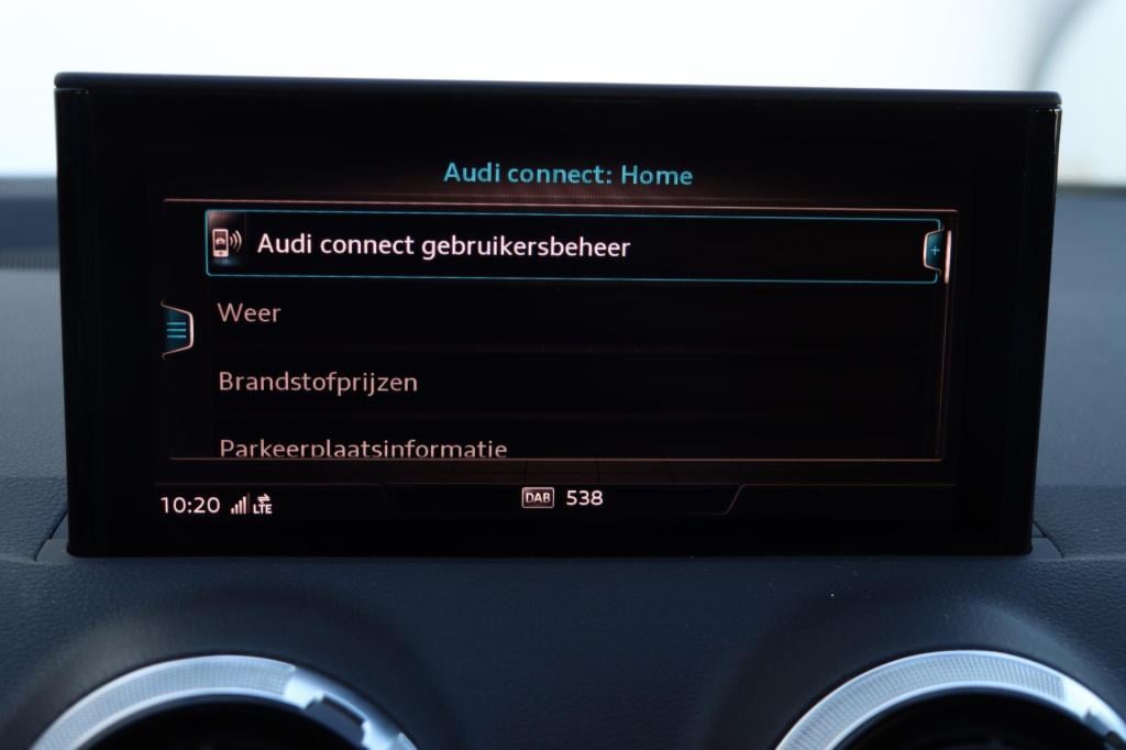 Audi Q2 35 tfsi advanced edition 150pk | camera | stoelverwarming | navi