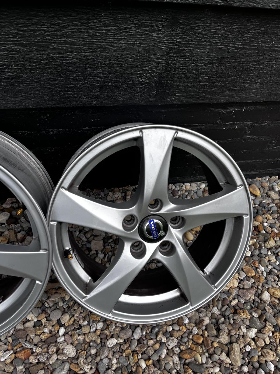 4 velgen voor o.a Volvo