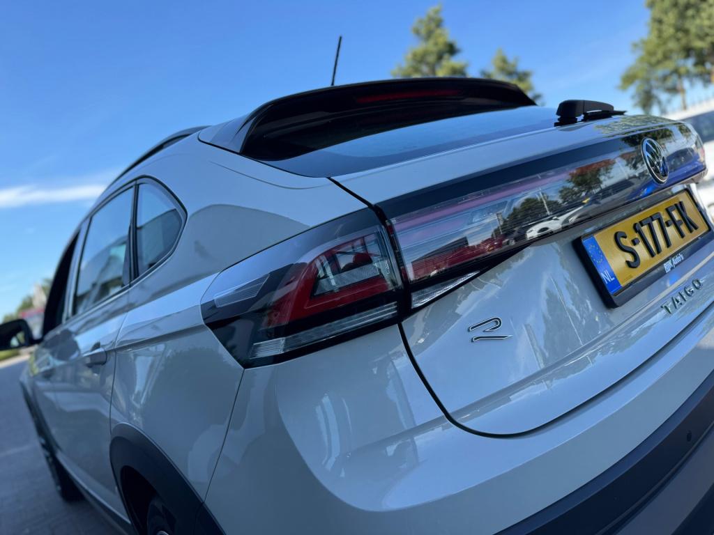 Volkswagen Taigo 1.0 tsi life business * carplay * stoelverwarming * pdc 2x