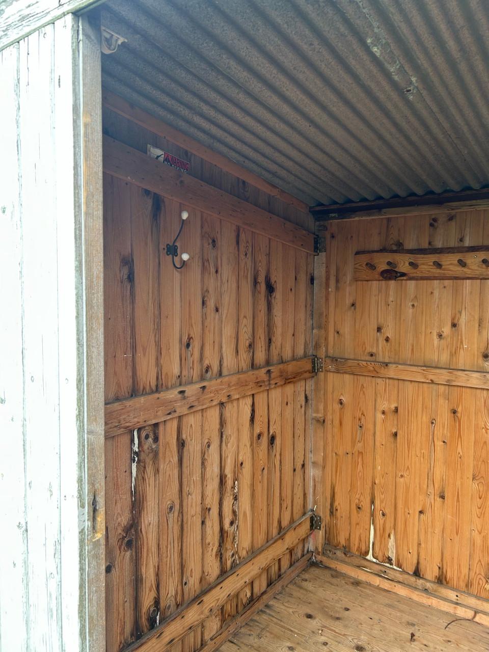 Gebruikt strandkotje / tuinhuisje – af te halen