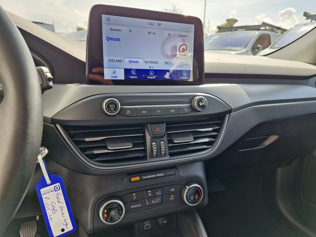 Ford Focus wagon ecoboost 100 pk connected