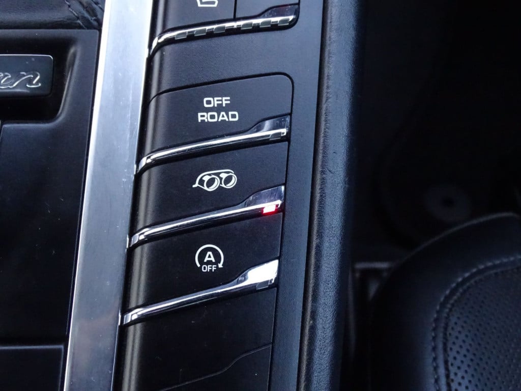Porsche Macan 3.6 turbo 400pk | luchtvering | pano | 21" | stoelventilatie-