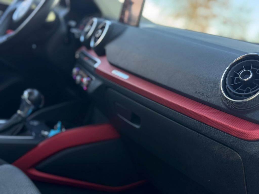 Audi Q2 30 tfsi sport edition* black pack * stoelverwarming * keyless