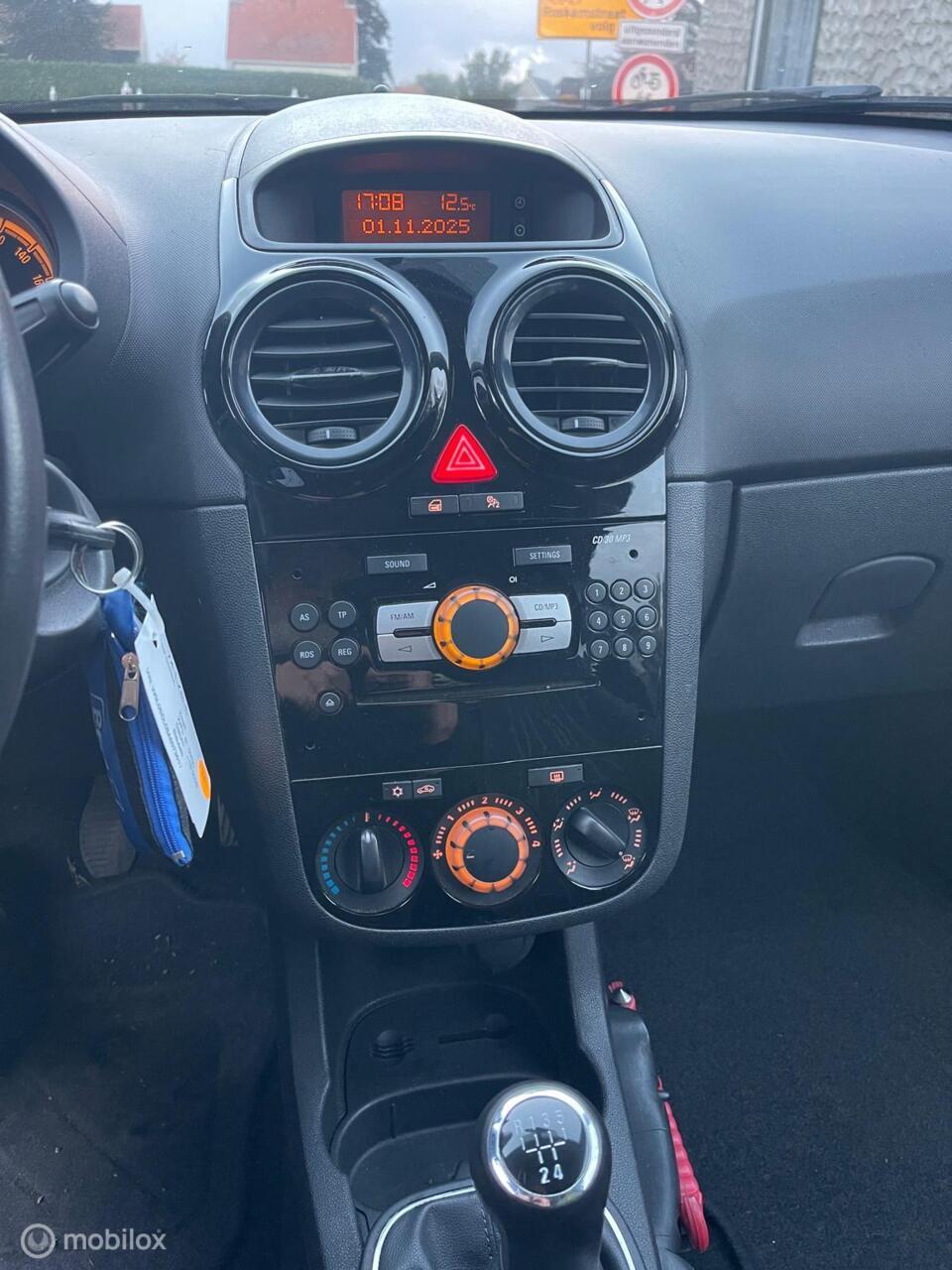 Opel Corsa 1.4-16v '111' edition