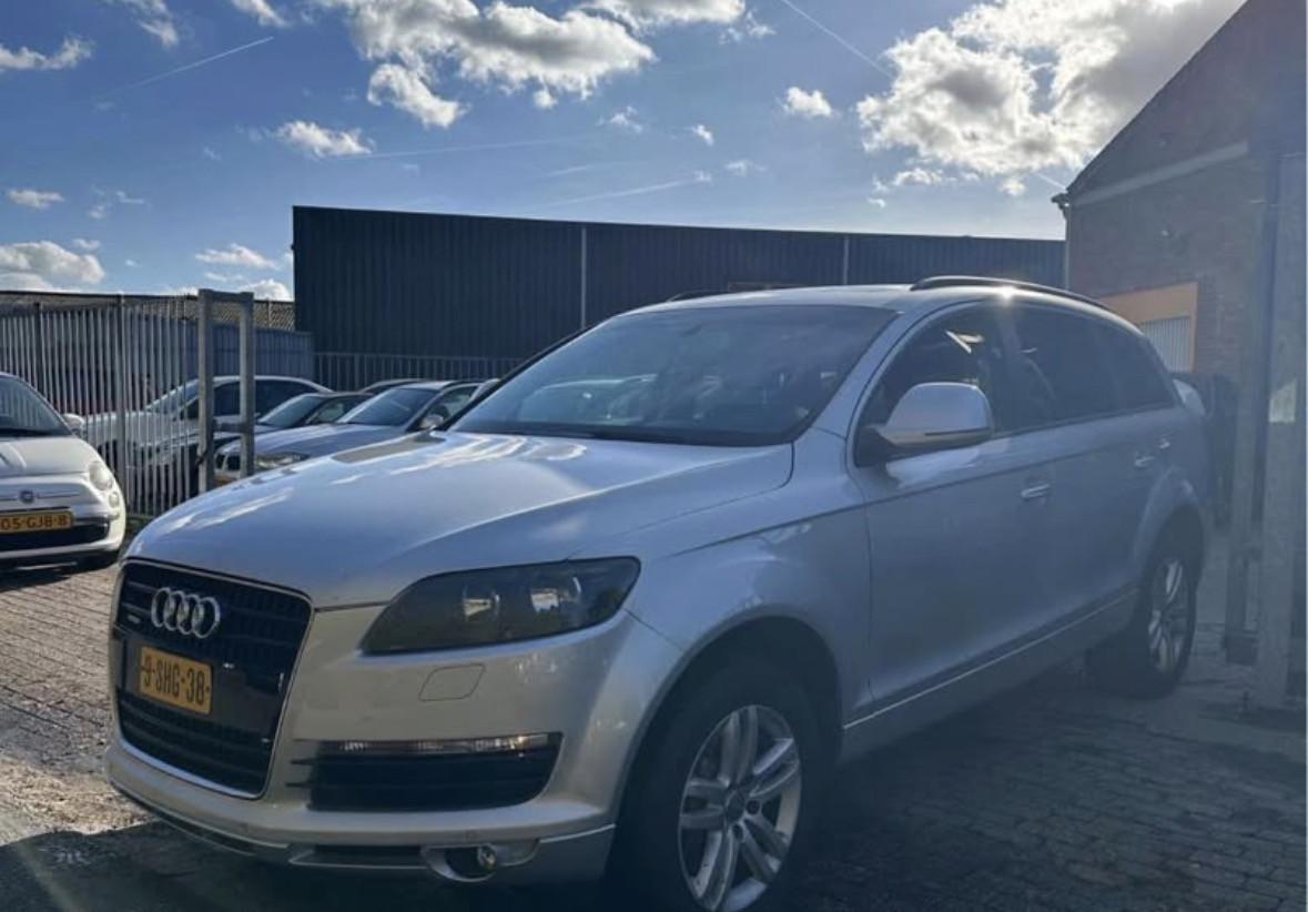 Audi Q7 Quattro 3.6i Automaat 7-zits Pano, Leer, cruise, airco, trekhaak