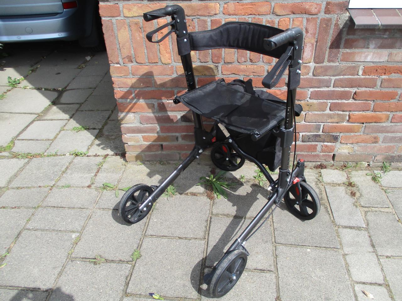 Meervoudig opklapbare rollator te koop