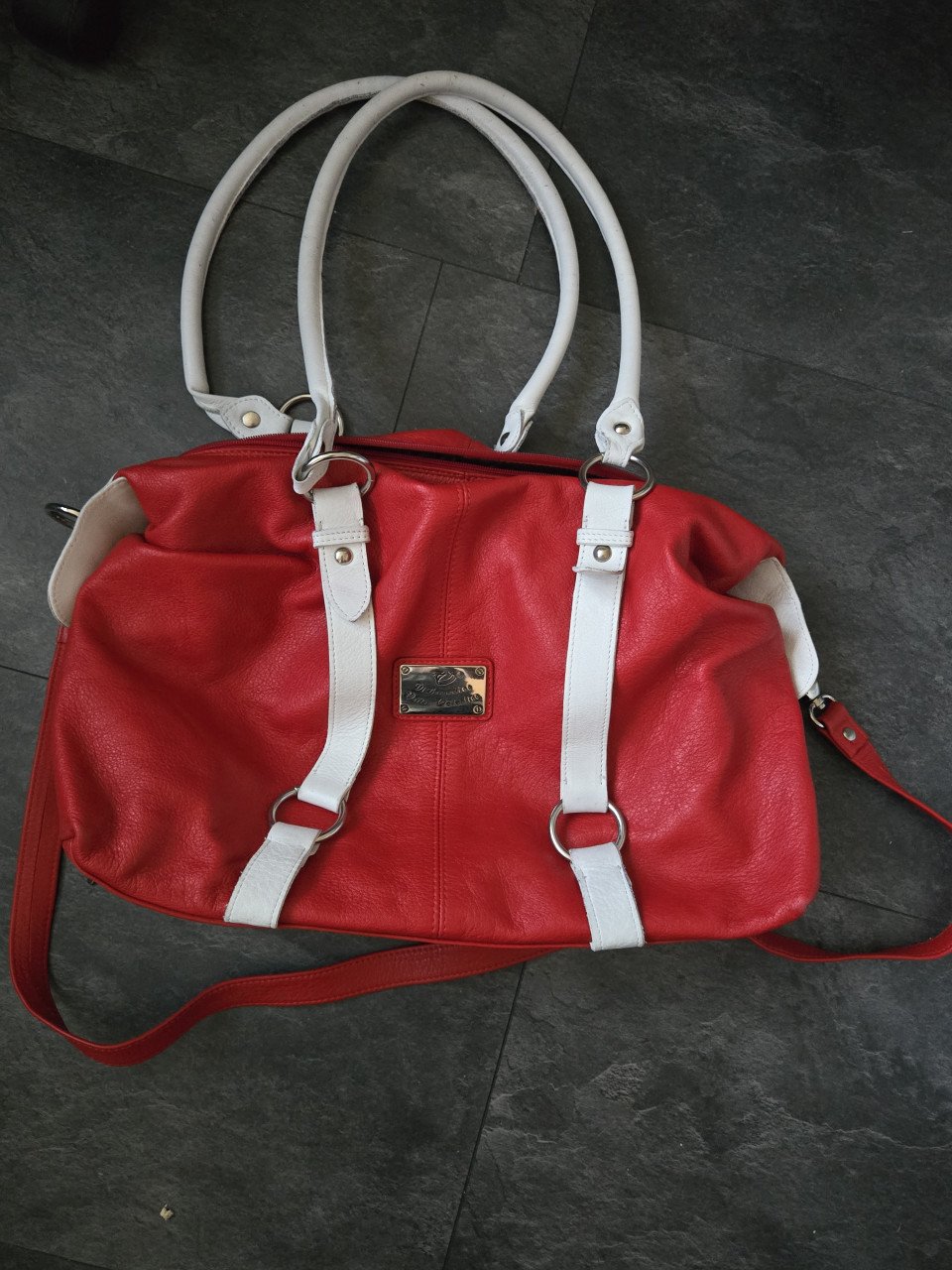 Tas rood leer Valentino in zeer goede conditie. Bieden mag 45x25 cm