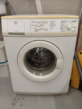 Wasmachine  AEG