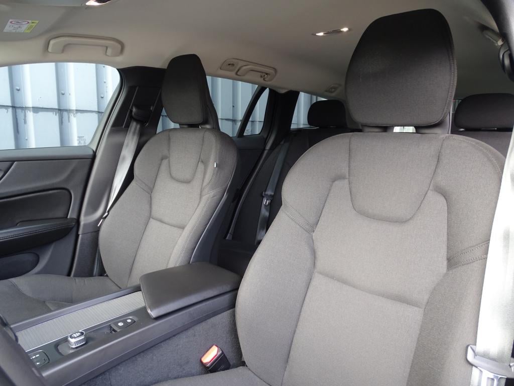 Volvo V60 2.0 b3 momentum advantage | led | stoel-stuurverwarming