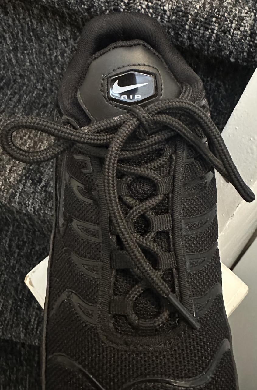 Nieuwe mooie zwarte sneakers maat 40