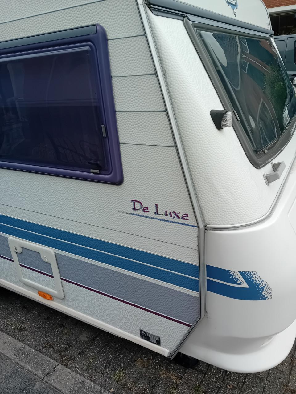 Caravan hobby 440
