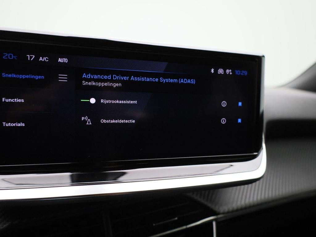 Peugeot E-2008 ev allure 54 kwh | automaat | climate control | virtual cock