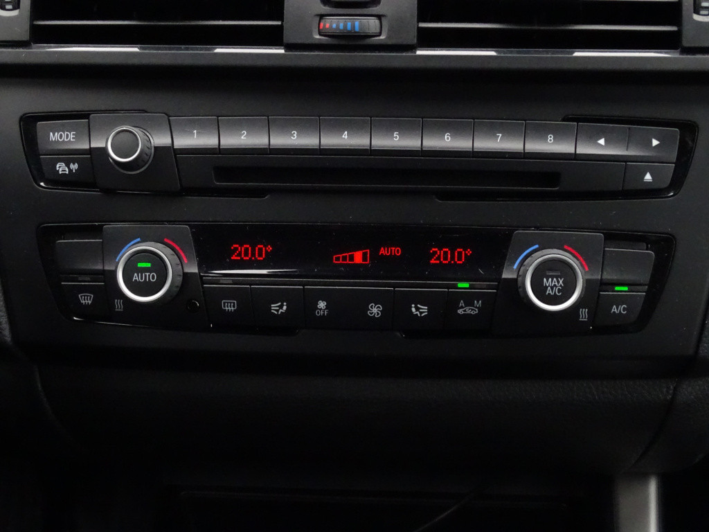 BMW 1 Serie 116i ede business | navi  bi-xenon | bluetooth