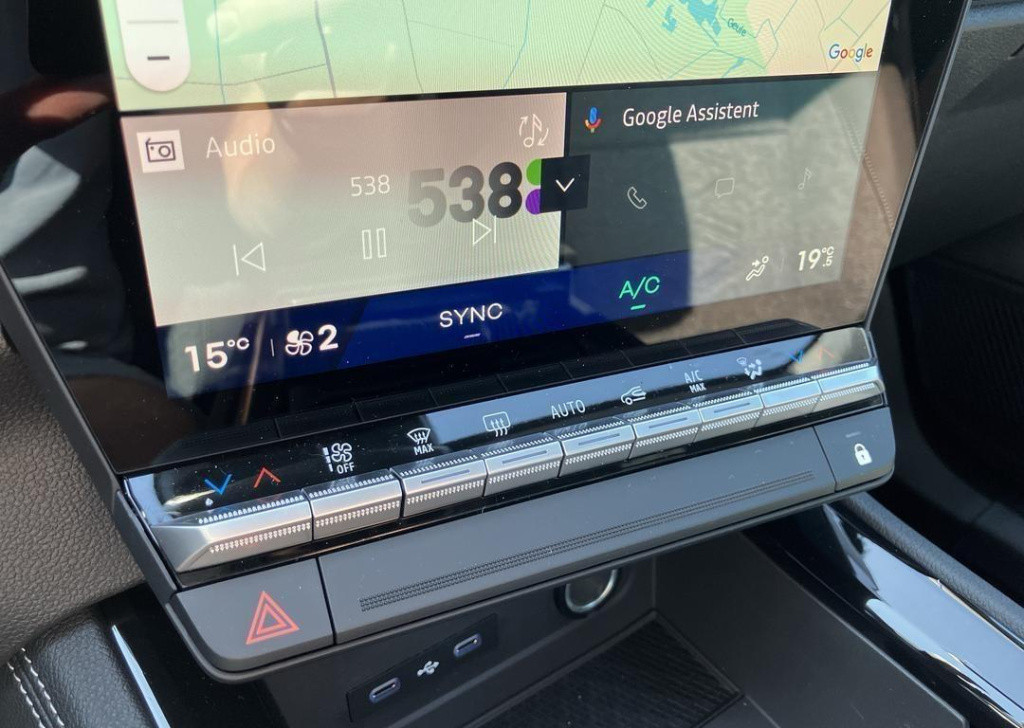 Renault Austral 1.2 e-tech full hybrid 200 techno - nieuw model / panoramis