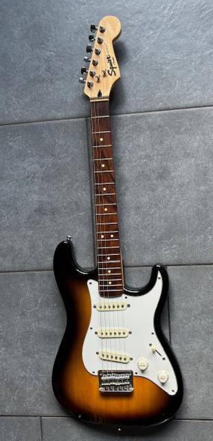 Als Nieuw is deze Squier gitaar.