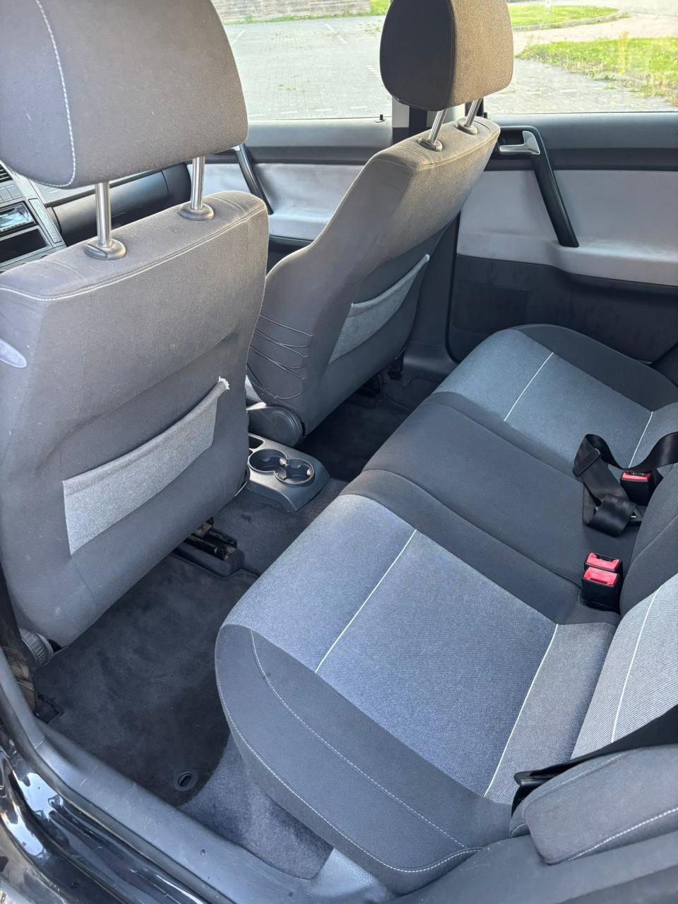 Volkswagen Polo 1.4 FUN 55KW 2004 Zwart | CROSS-UITVOERING | NIEUWE APK!