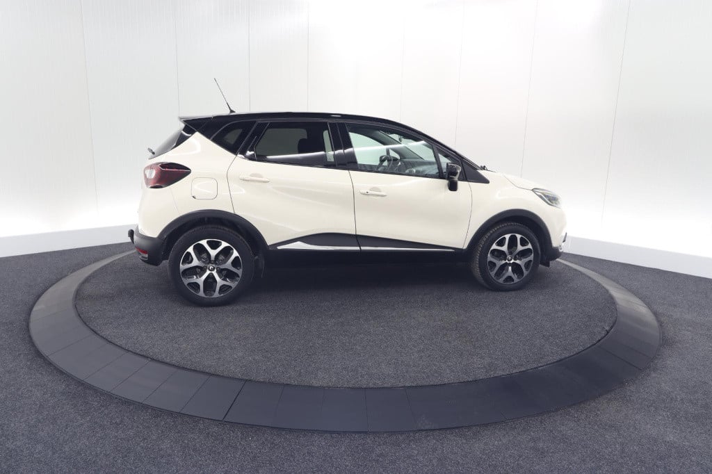 Renault Captur tce 90 intens | trekhaak | camera | navigatie | parkeersenso