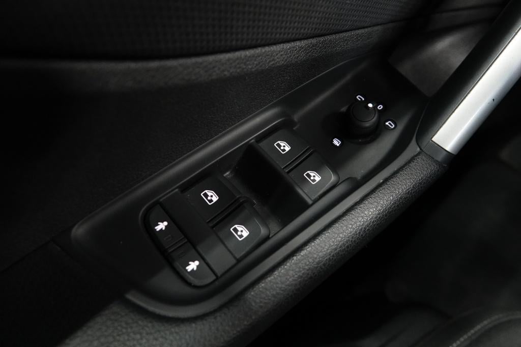 Audi Q2 35 tfsi | carplay | keyless | stoelverw. |